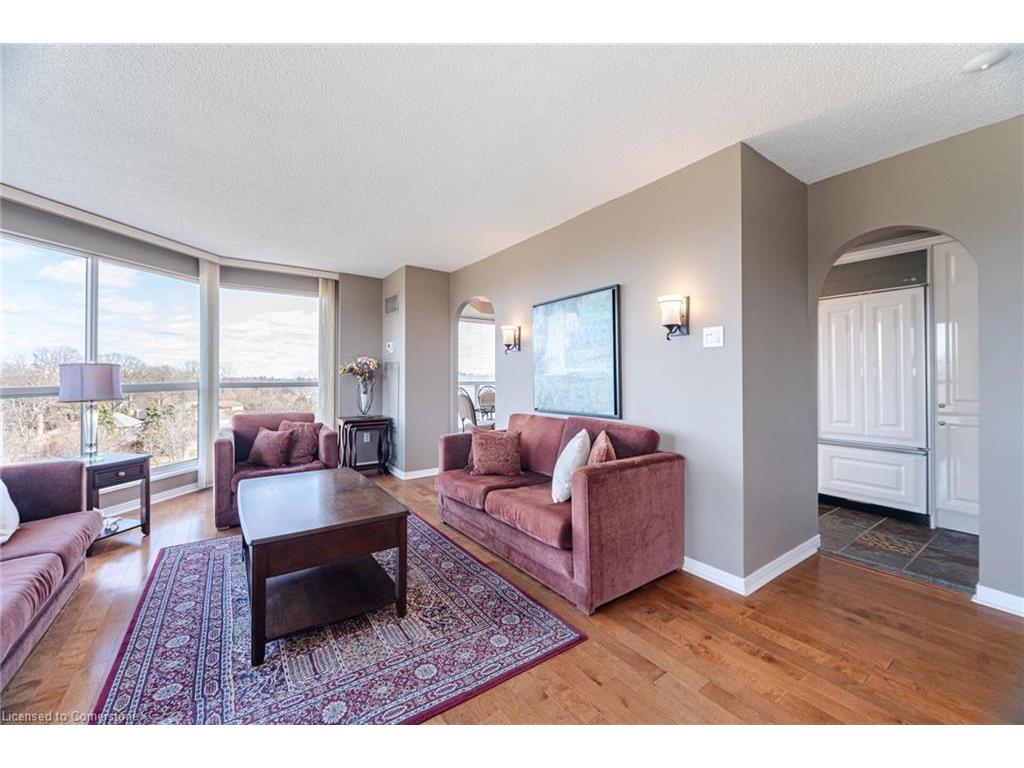 









1700


The Collegeway

, 710,
Mississauga,




ON
L5L 4M2

