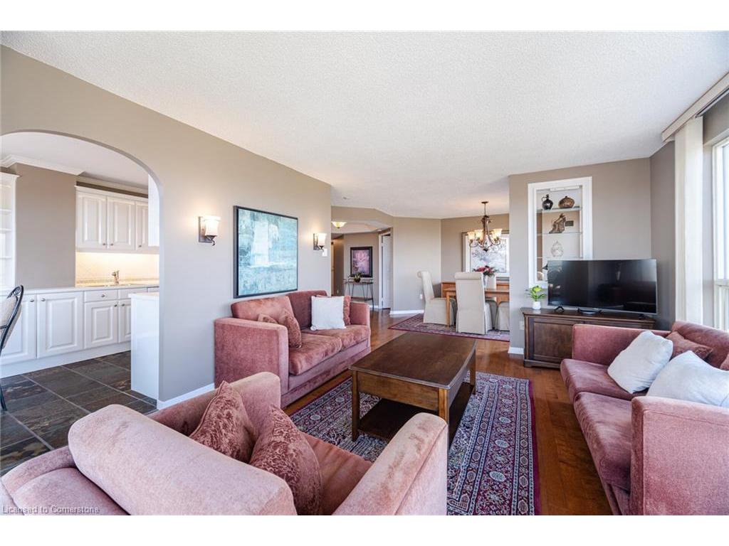 









1700


The Collegeway

, 710,
Mississauga,




ON
L5L 4M2

