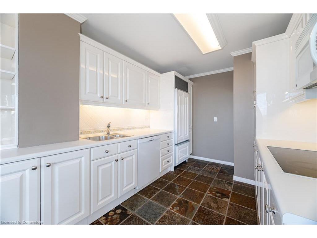 









1700


The Collegeway

, 710,
Mississauga,




ON
L5L 4M2

