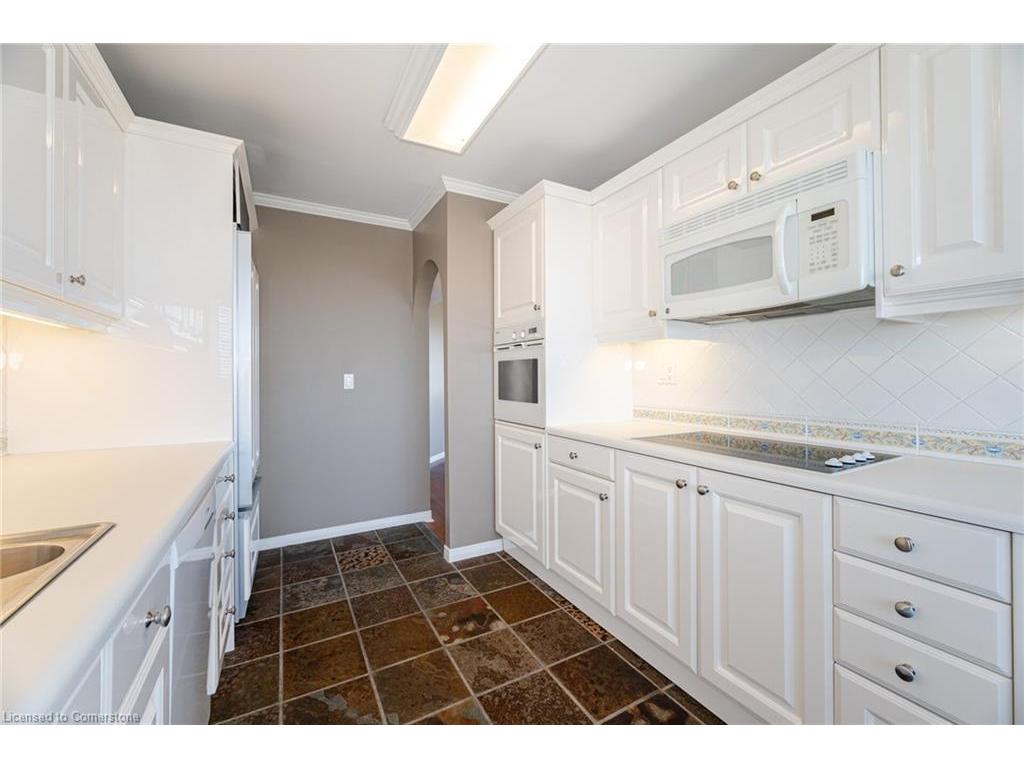 









1700


The Collegeway

, 710,
Mississauga,




ON
L5L 4M2


