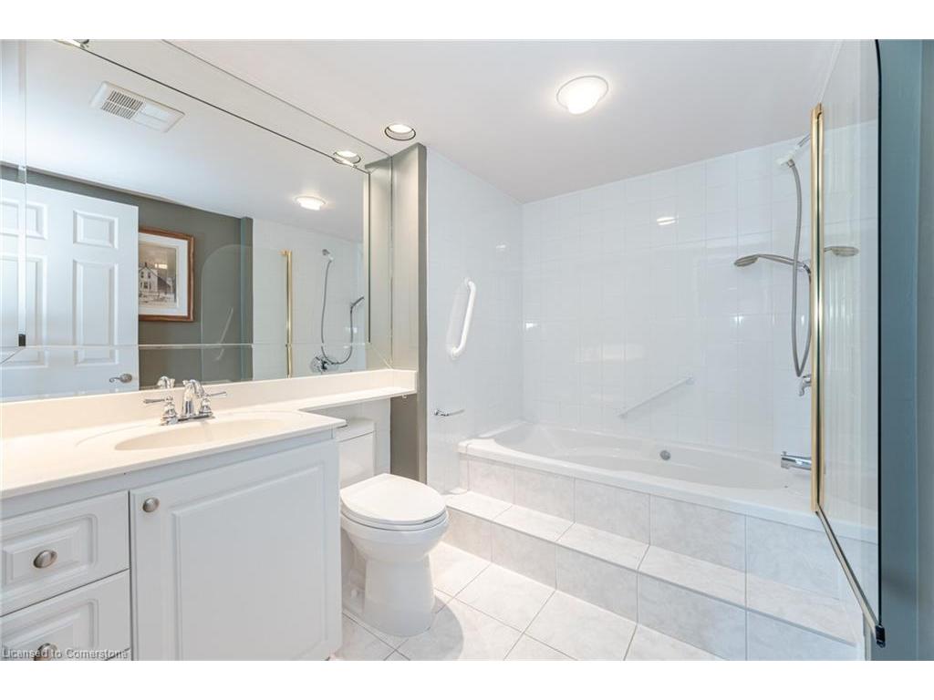 









1700


The Collegeway

, 710,
Mississauga,




ON
L5L 4M2

