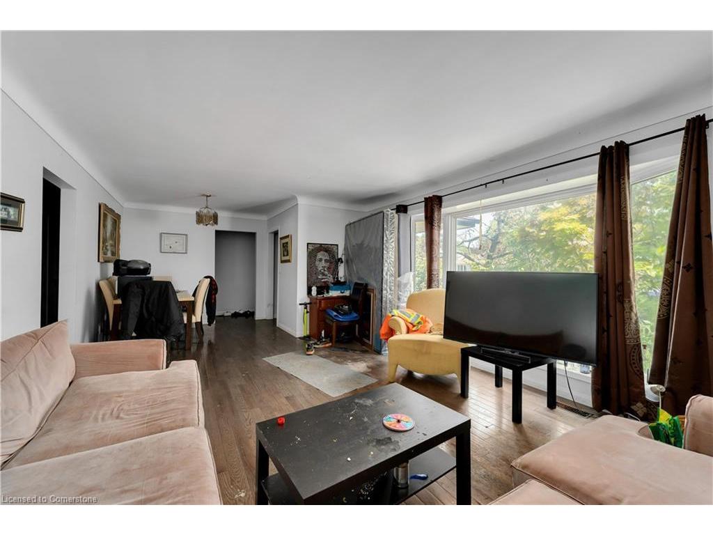 









282


Norman Rogers

Drive,
Kingston,




ON
K7M 2R6

