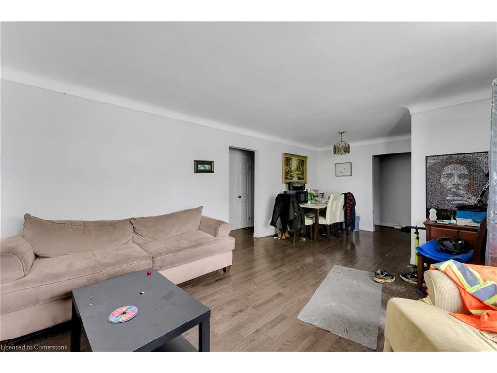 









282


Norman Rogers

Drive,
Kingston,




ON
K7M 2R6

