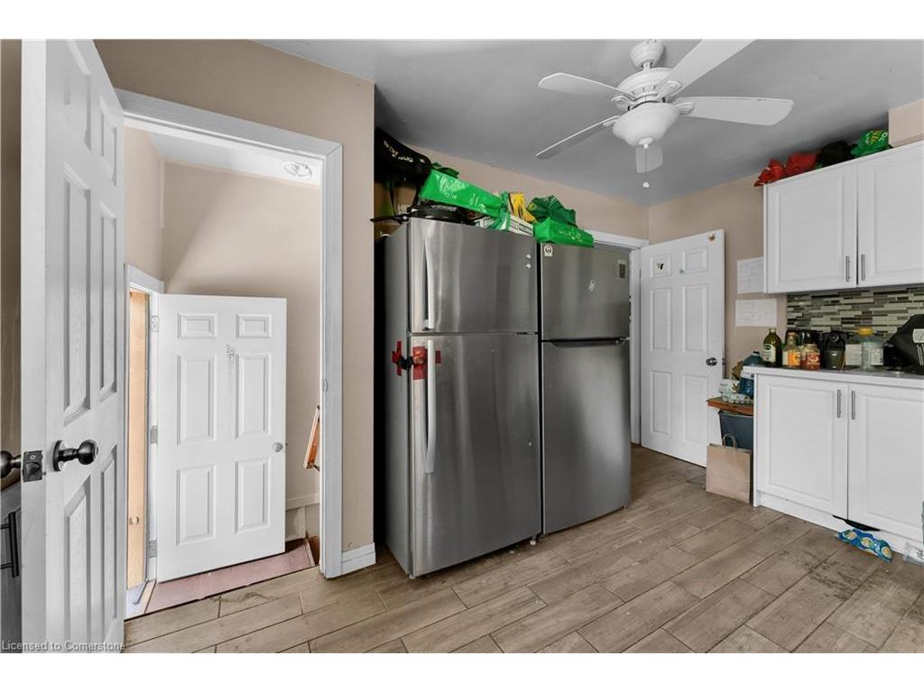 









282


Norman Rogers

Drive,
Kingston,




ON
K7M 2R6

