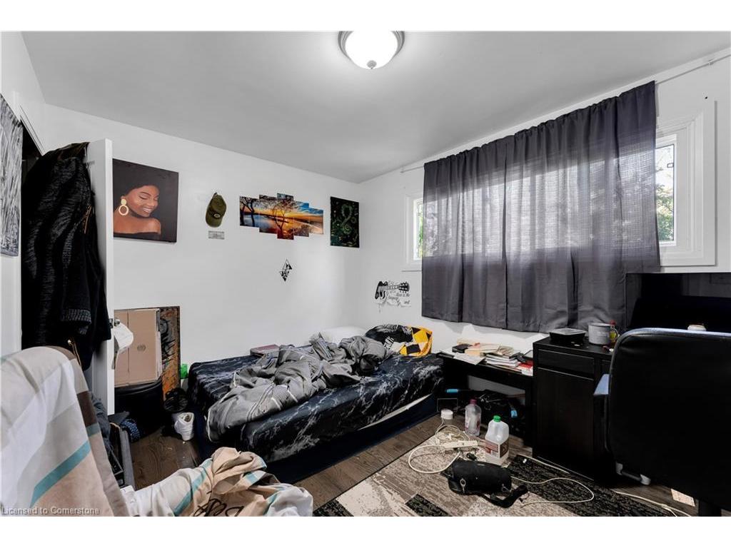 









282


Norman Rogers

Drive,
Kingston,




ON
K7M 2R6

