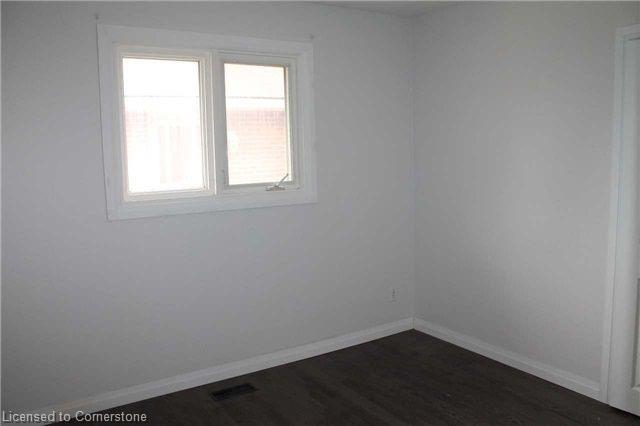 









282


Norman Rogers

Drive,
Kingston,




ON
K7M 2R6

