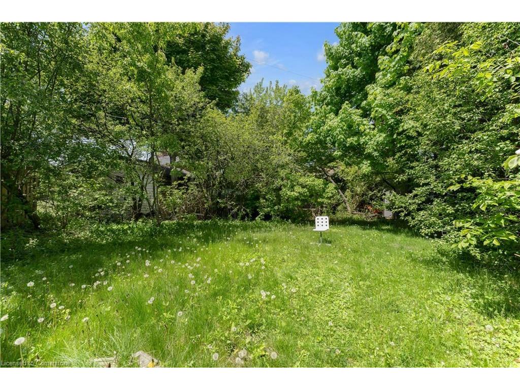 









282


Norman Rogers

Drive,
Kingston,




ON
K7M 2R6

