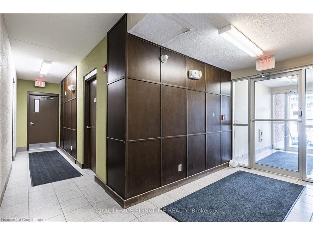 









253


Lester

Street, 101,
Waterloo,




ON
N2L 3W6

