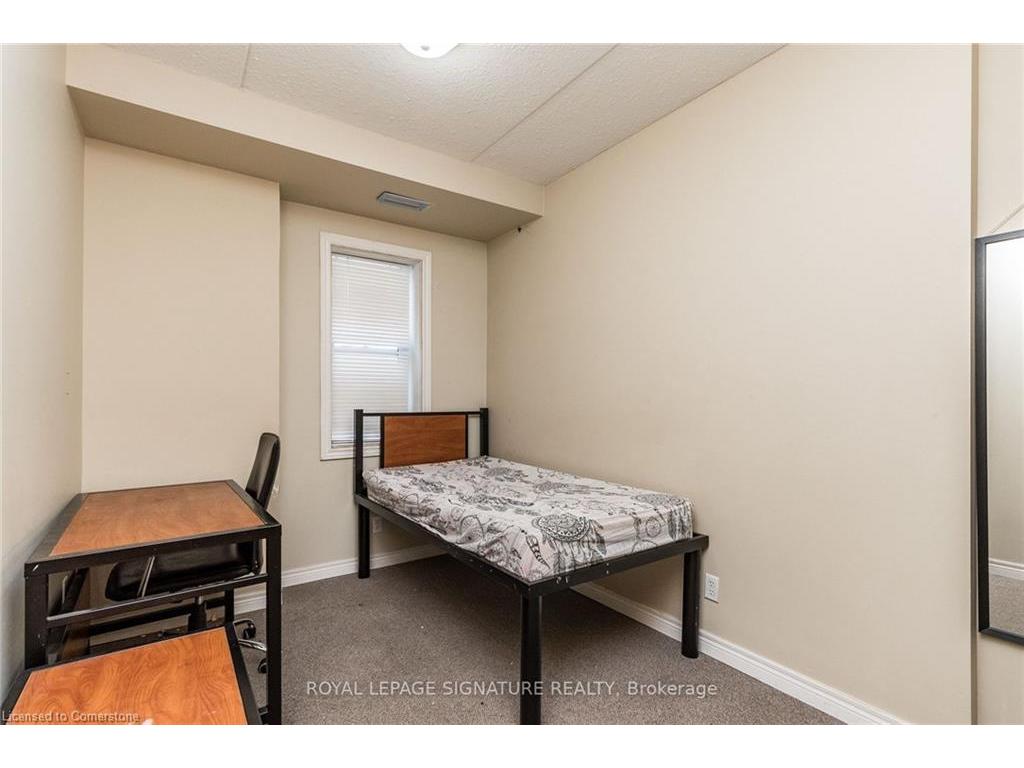 









253


Lester

Street, 101,
Waterloo,




ON
N2L 3W6

