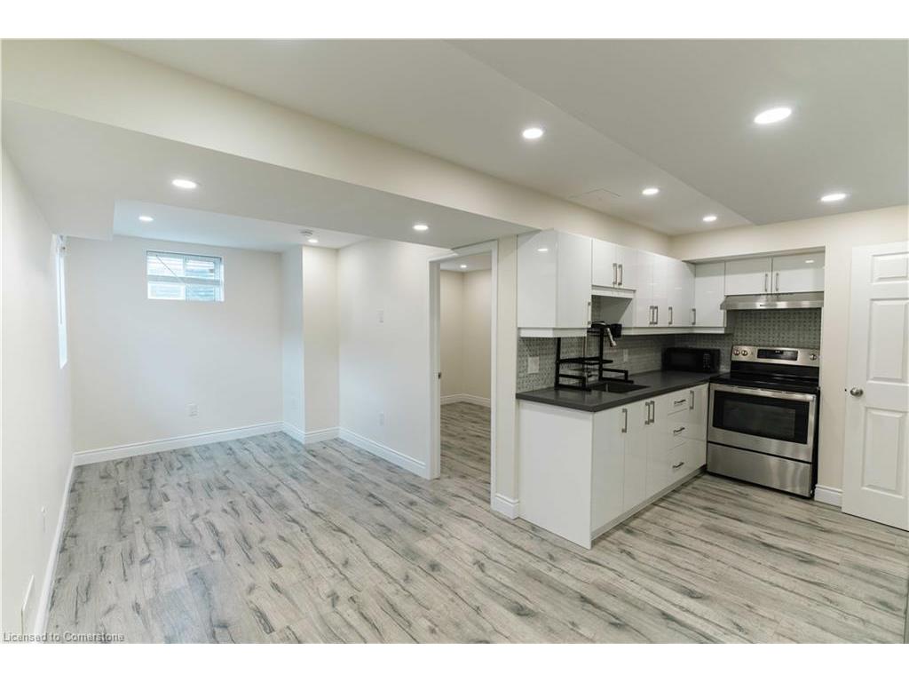 









974


Penson

Crescent,
Milton,




ON
L9T 8Z7

