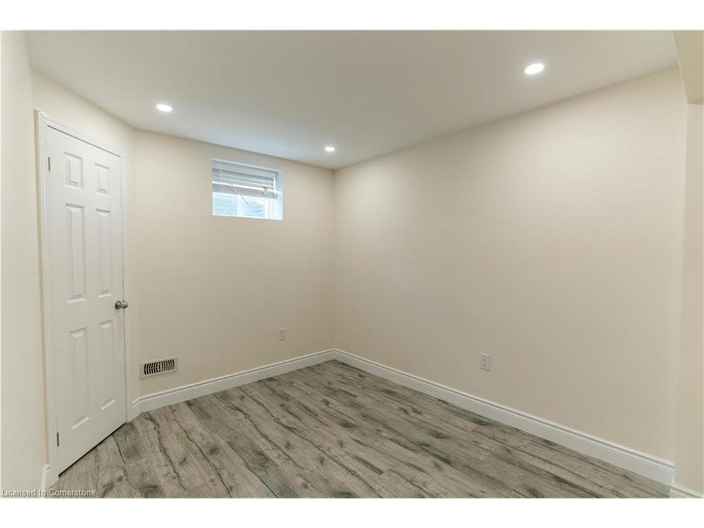









974


Penson

Crescent,
Milton,




ON
L9T 8Z7


