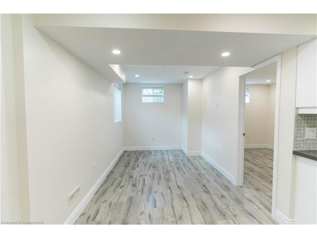 









974


Penson

Crescent,
Milton,




ON
L9T 8Z7

