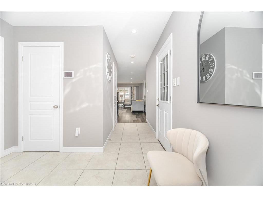









169


East 8th

Street,
Hamilton,




ON
L9A 4Y7

