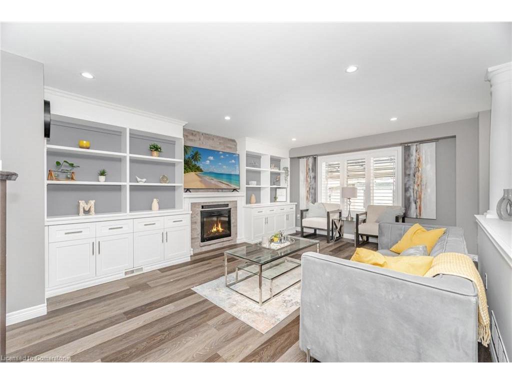









169


East 8th

Street,
Hamilton,




ON
L9A 4Y7

