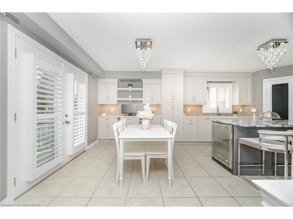 









169


East 8th

Street,
Hamilton,




ON
L9A 4Y7

