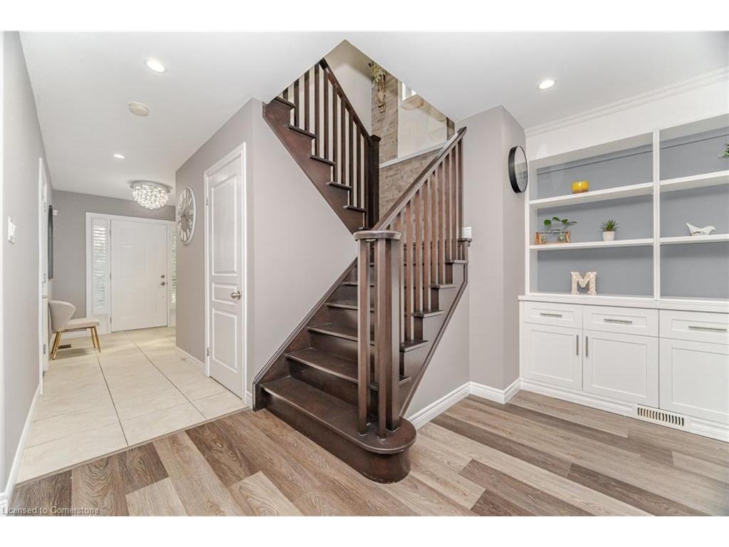









169


East 8th

Street,
Hamilton,




ON
L9A 4Y7

