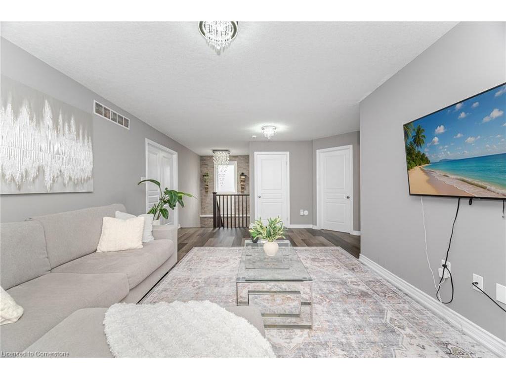 









169


East 8th

Street,
Hamilton,




ON
L9A 4Y7


