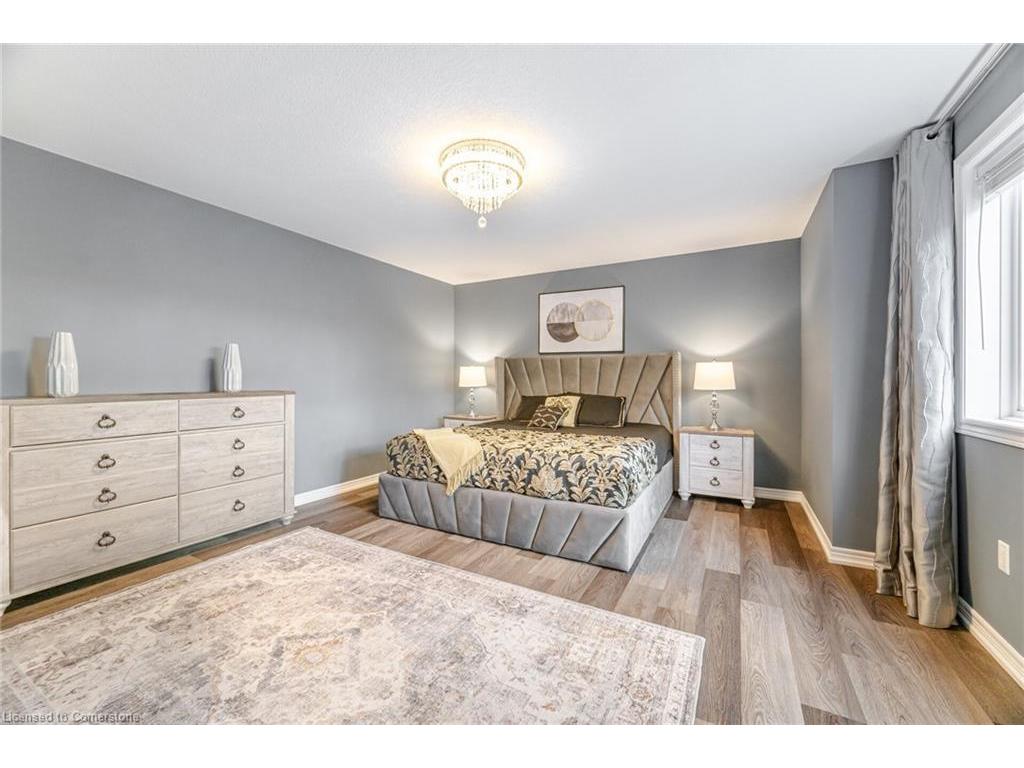 









169


East 8th

Street,
Hamilton,




ON
L9A 4Y7

