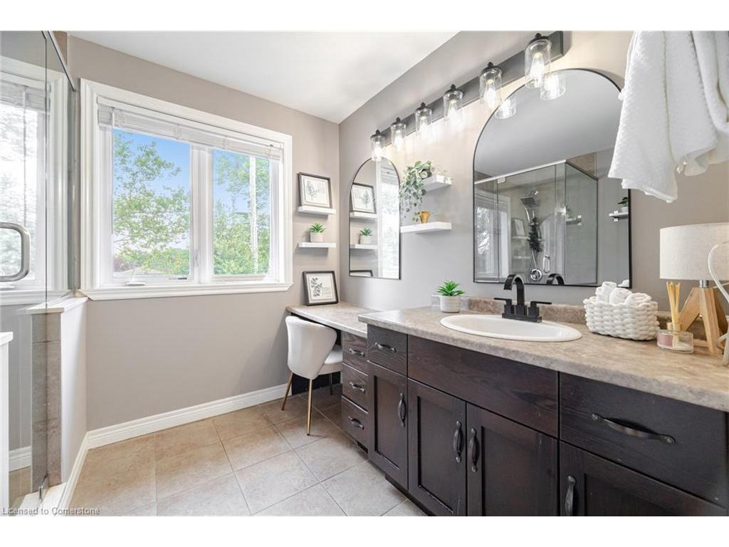 









169


East 8th

Street,
Hamilton,




ON
L9A 4Y7

