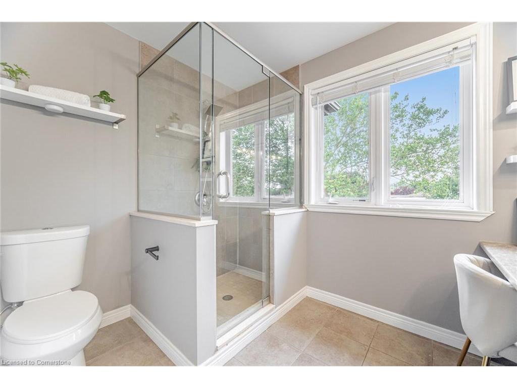 









169


East 8th

Street,
Hamilton,




ON
L9A 4Y7

