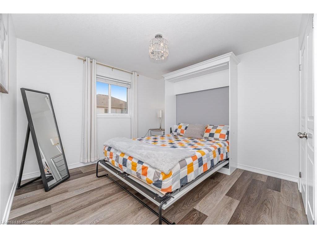 









169


East 8th

Street,
Hamilton,




ON
L9A 4Y7

