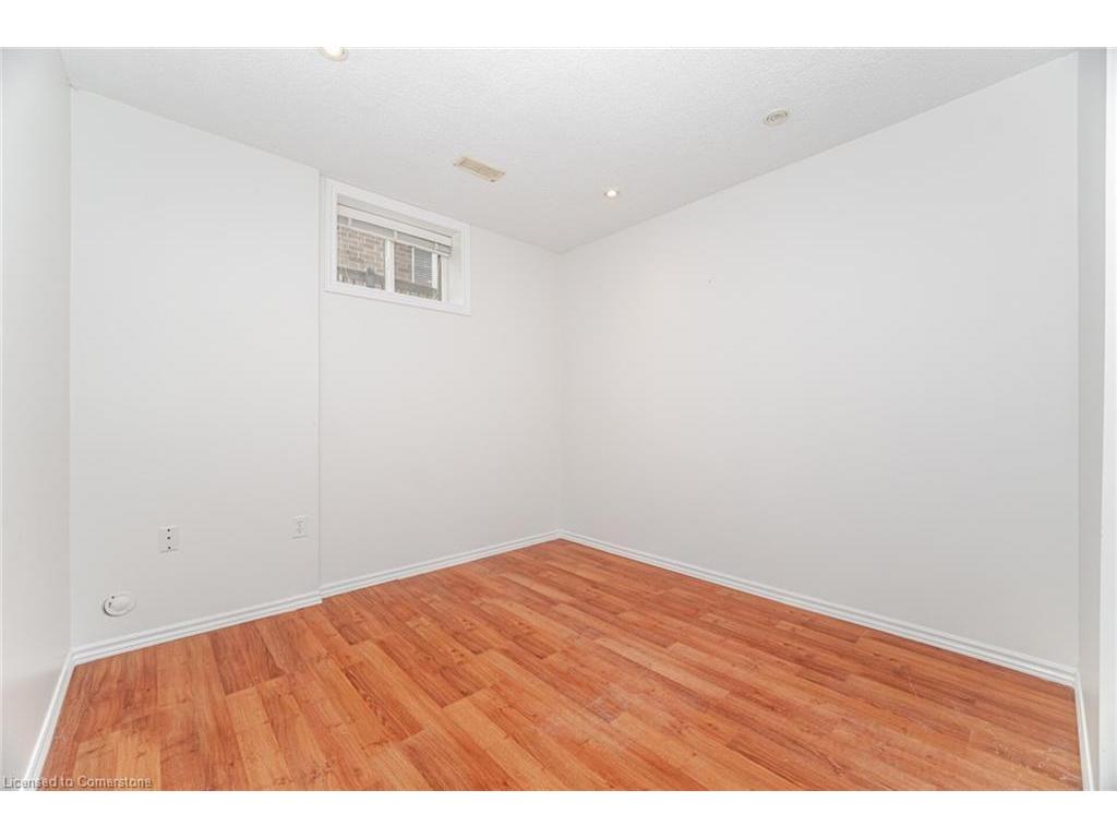 









169


East 8th

Street,
Hamilton,




ON
L9A 4Y7

