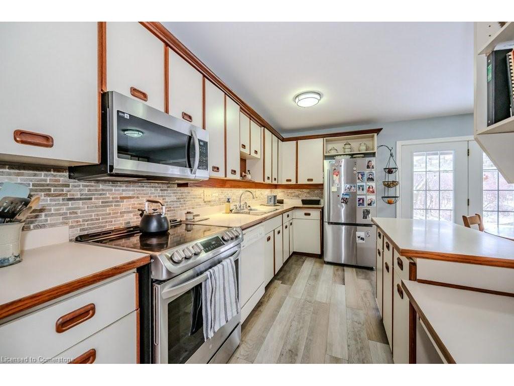 









39


Bannockburn

Road,
Kitchener,




ON
N2R 1M1

