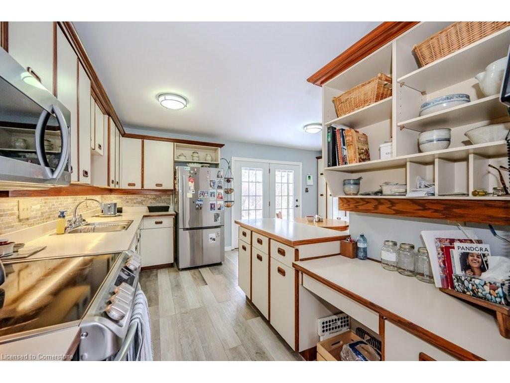 









39


Bannockburn

Road,
Kitchener,




ON
N2R 1M1

