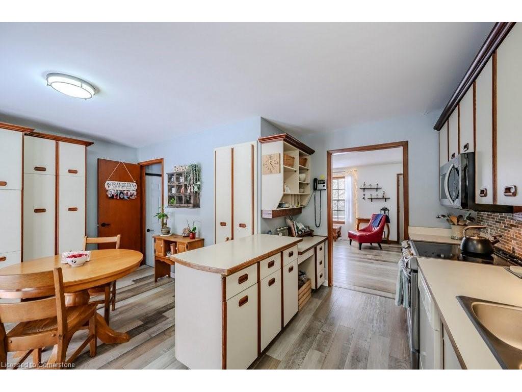 









39


Bannockburn

Road,
Kitchener,




ON
N2R 1M1

