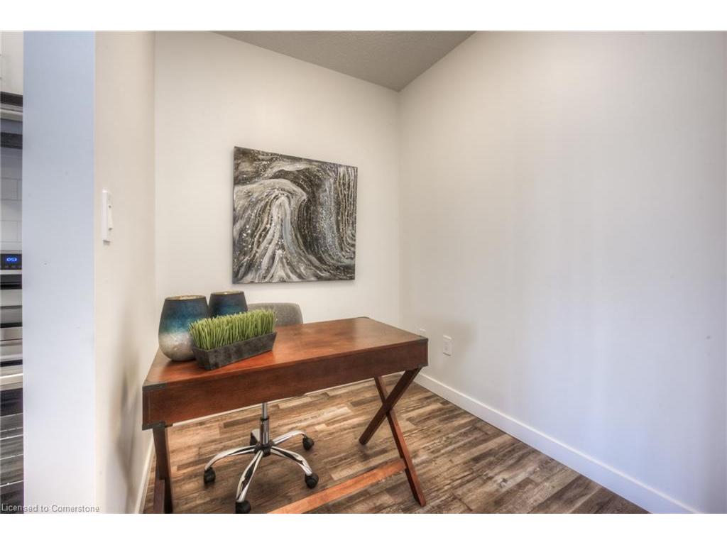 









1438


Highland

Road West, 401,
Kitchener,




ON
N2N 3K6

