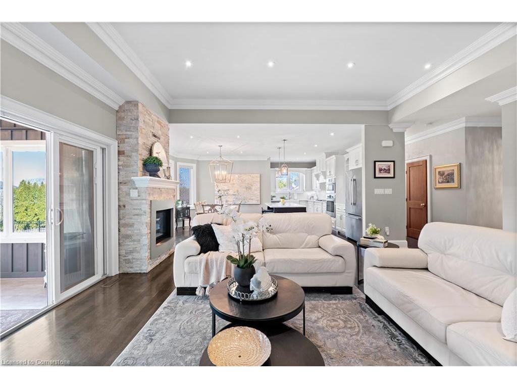









211


Lewis

Road,
Stoney Creek,




ON
L8E 5G7

