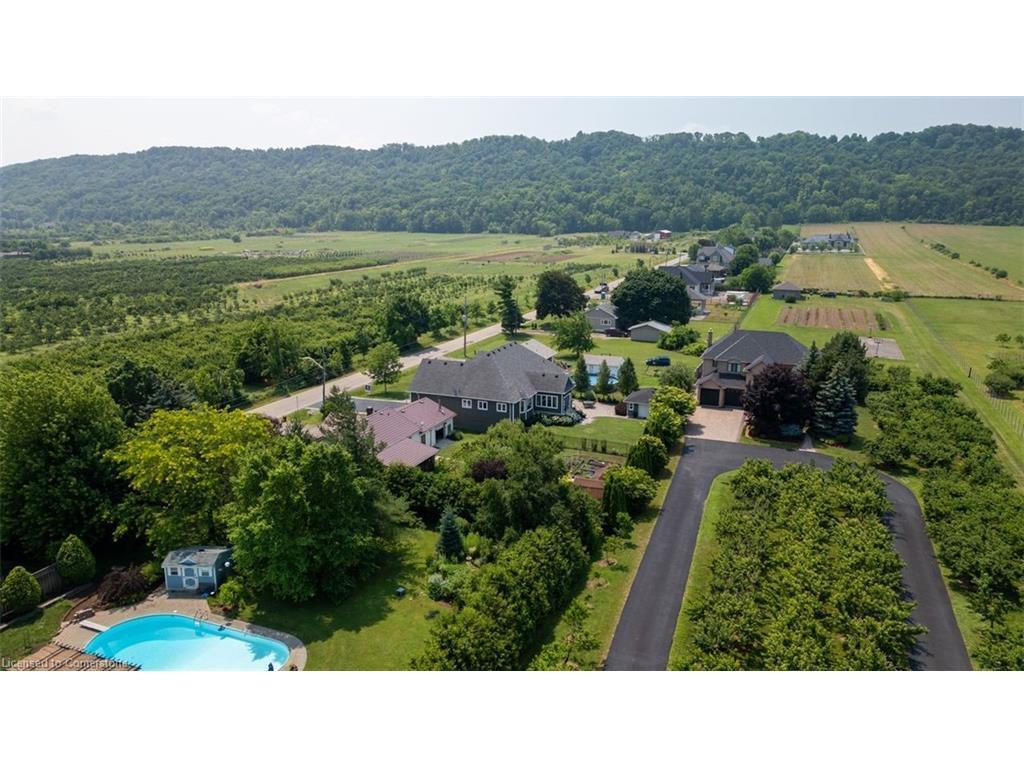 









211


Lewis

Road,
Stoney Creek,




ON
L8E 5G7

