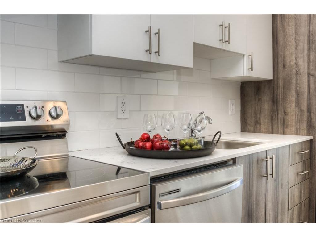 









1442


Highland

Road West, 909,
Kitchener,




ON
N2N 0C9

