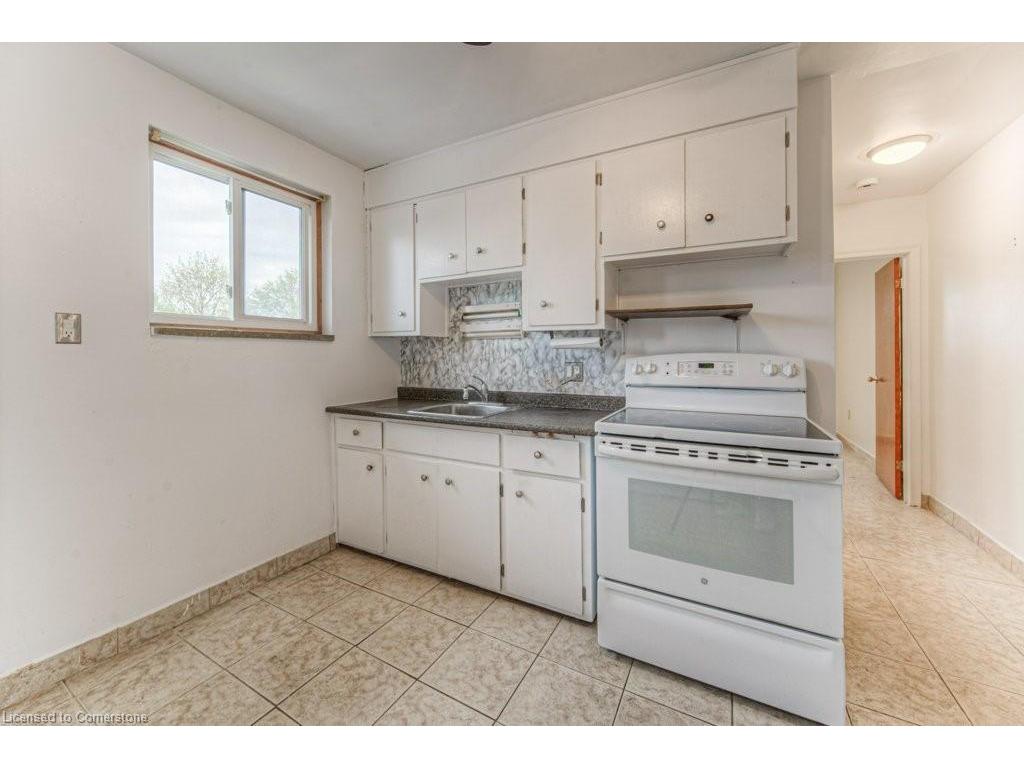 









24


Cait

Avenue,
Kitchener,




ON
N2C 1G4

