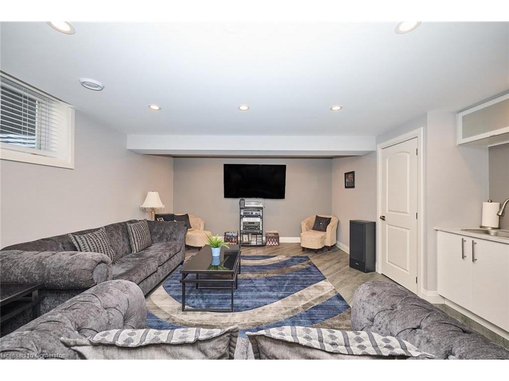 









54


Postma

Drive,
Dunnville,




ON
N1A 1B2

