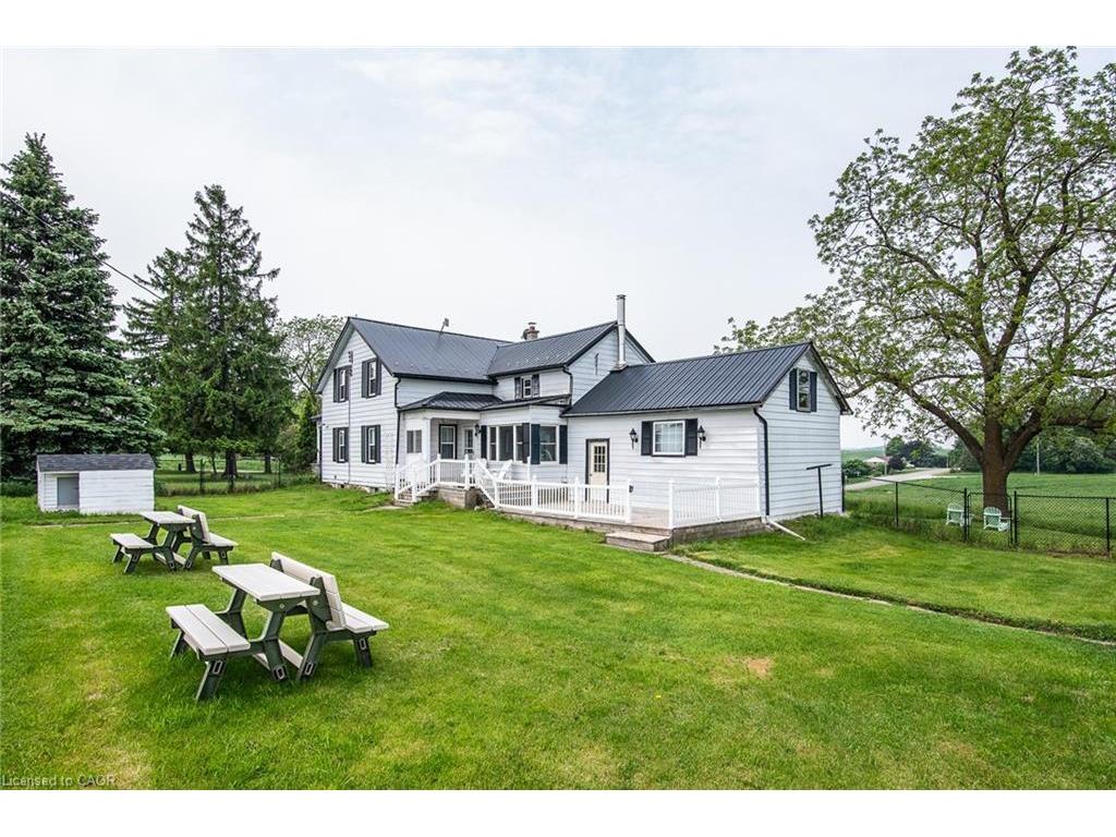 









4385


Hessen Strasse

,
Wellesley,







ON
N0B 2T0

