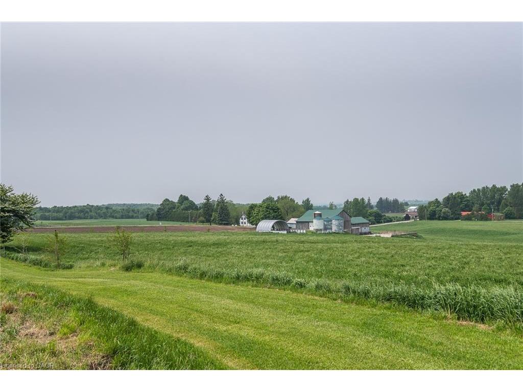 









4385


Hessen Strasse

,
Wellesley,







ON
N0B 2T0


