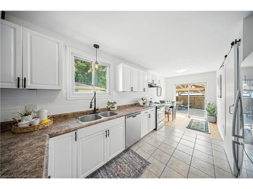 









78


Melody

Trail,
St. Catharines,




ON
L2M 1C7

