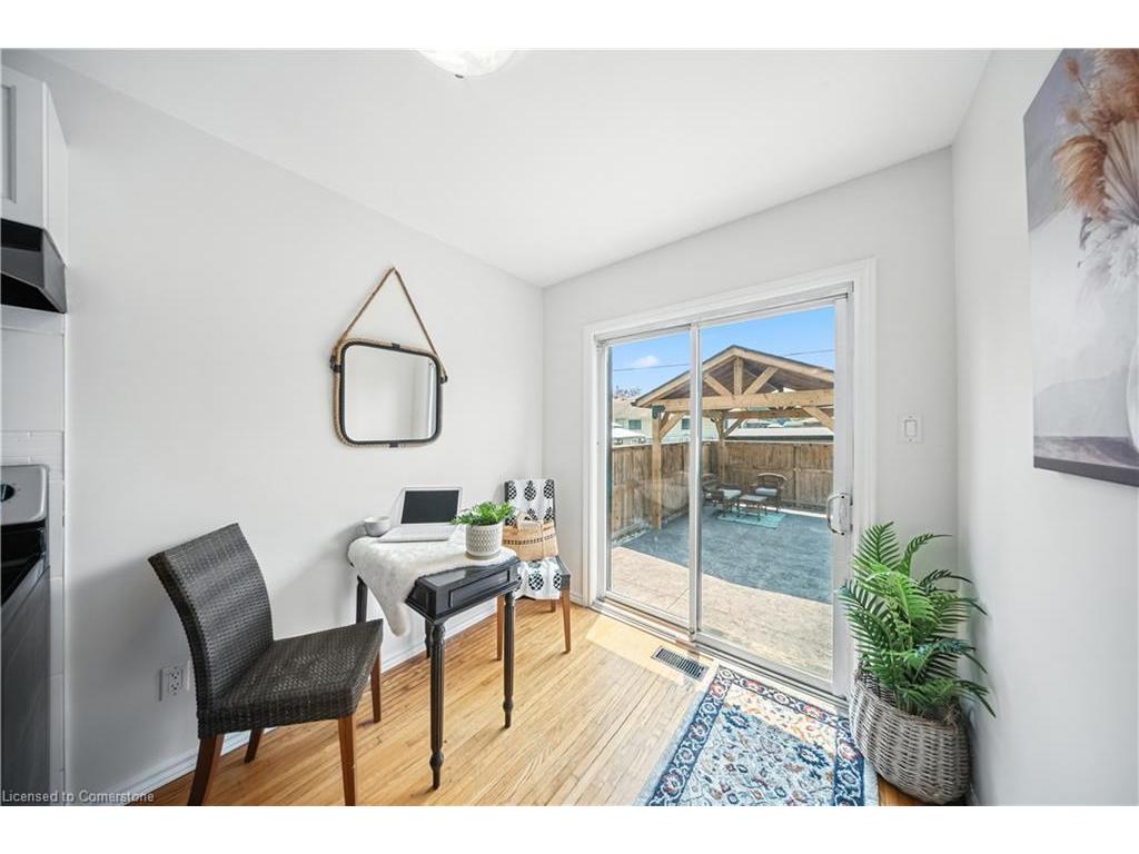 









78


Melody

Trail,
St. Catharines,




ON
L2M 1C7

