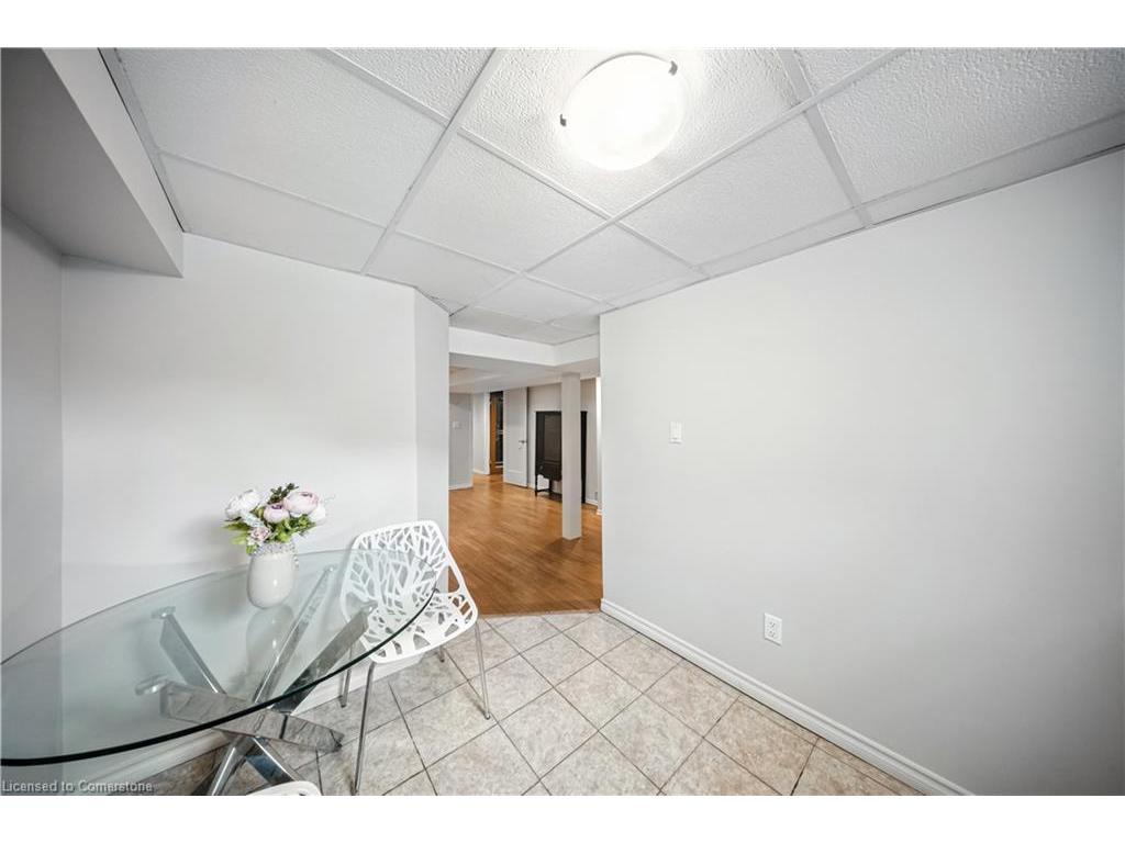 









78


Melody

Trail,
St. Catharines,




ON
L2M 1C7

