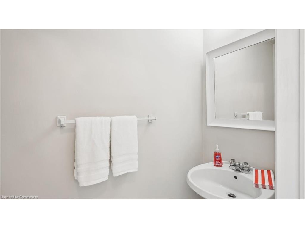 









524


Chillingham

Crescent,
Oakville,




ON
L6J 6N7

