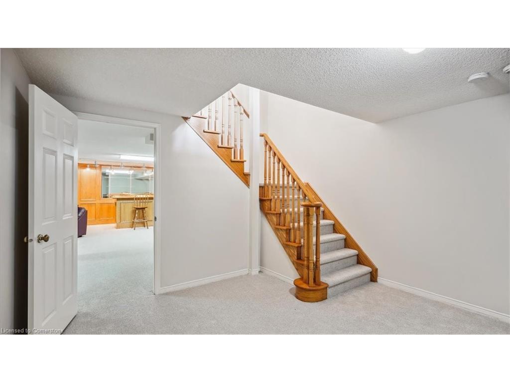 









524


Chillingham

Crescent,
Oakville,




ON
L6J 6N7

