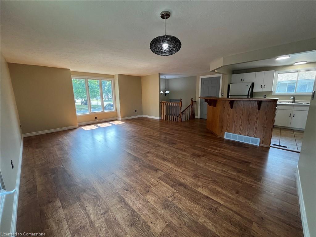 









730


John

Street,
Dunnville,




ON
N1A 2R6


