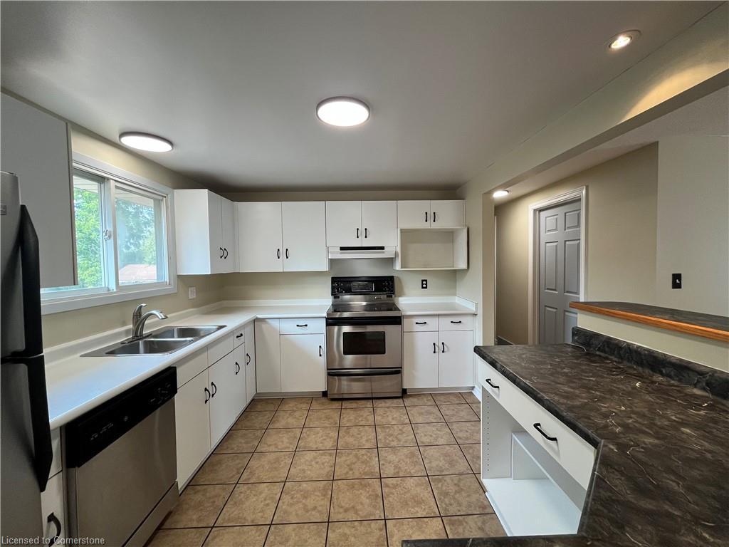 









730


John

Street,
Dunnville,




ON
N1A 2R6

