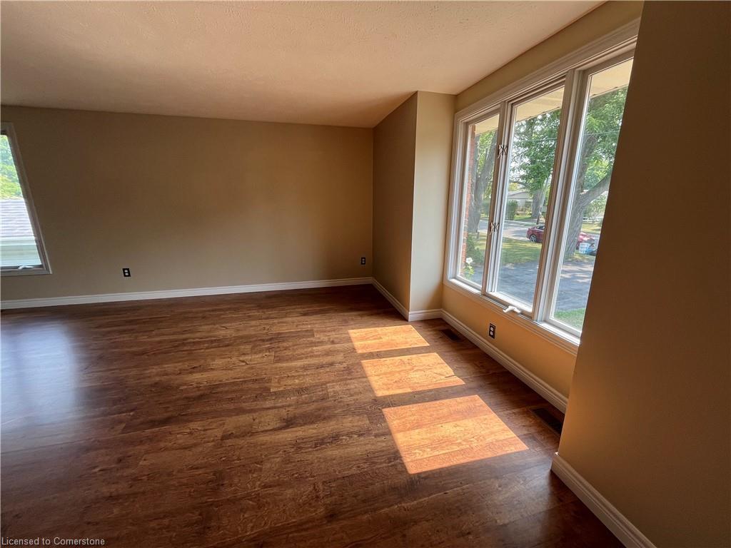 









730


John

Street,
Dunnville,




ON
N1A 2R6

