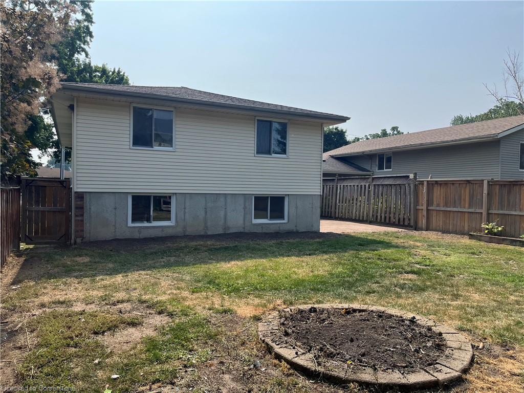 









730


John

Street,
Dunnville,




ON
N1A 2R6

