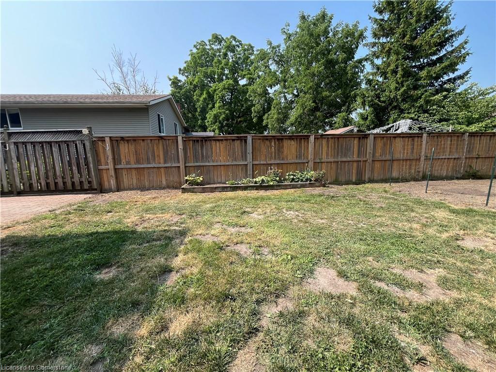 









730


John

Street,
Dunnville,




ON
N1A 2R6


