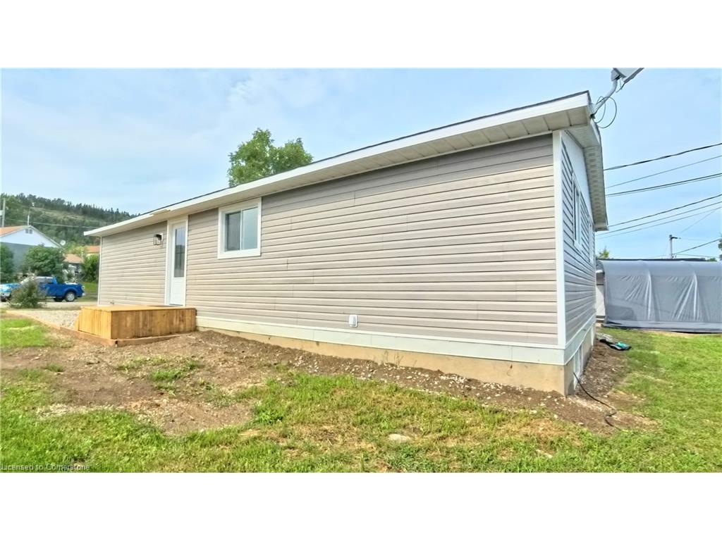 









16


Robin

Avenue,
Manitouwadge,




ON
P0T 2C0

