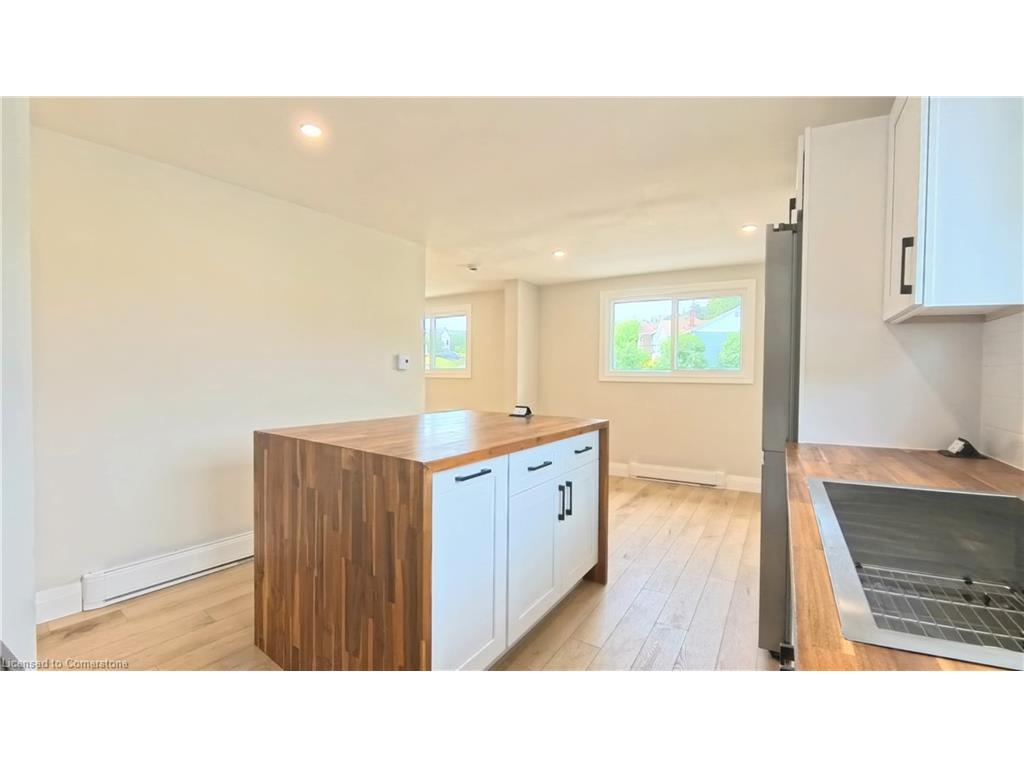









16


Robin

Avenue,
Manitouwadge,




ON
P0T 2C0

