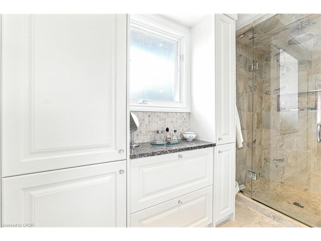 









298


Glen Afton

Drive,
Burlington,




ON
L7L 1H1

